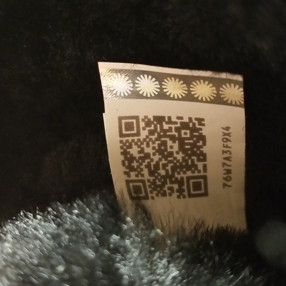 Ugg Classic boots - Picture 6 of 7